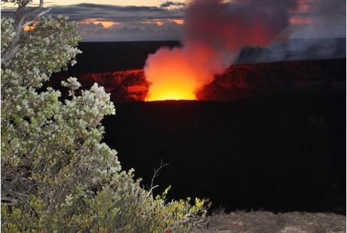 夏威夷哈雷茂茂火山口